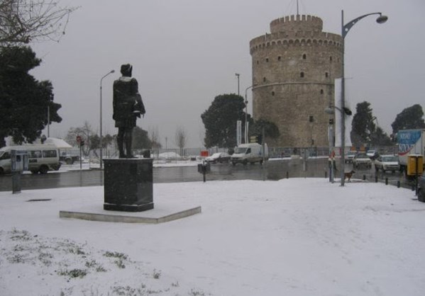 Αφιέρωμα στο χιονιά του 2001 που είχε η Θεσσαλονίκη